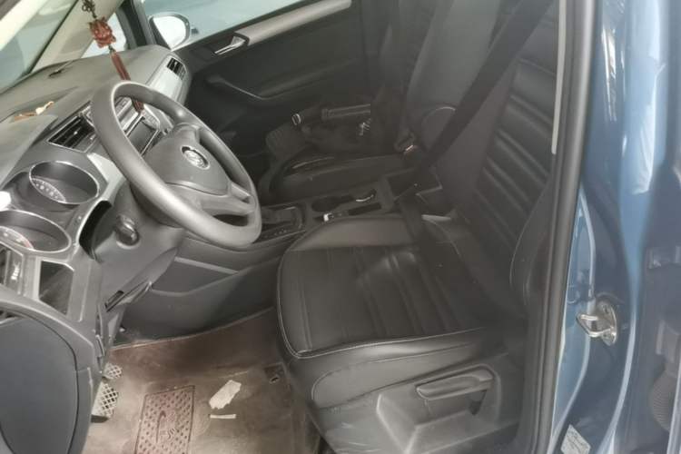 Used Volkswagen Touran 2018 Volkswagen Touran L 280TSI DSG Style Edition 7 Seats China VI Standard Left Front Seat