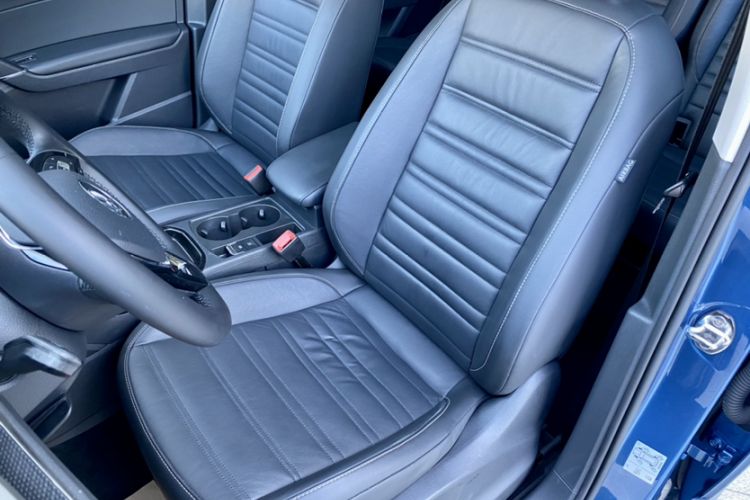 Used Volkswagen Touran 2018 Volkswagen Touran L 330TSI DSG Luxury Edition Left Front Seat