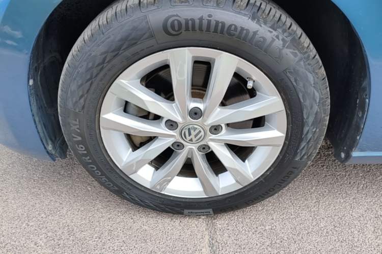 Used Volkswagen Touran 2018 Volkswagen Touran L 280TSI DSG Comfort Edition 7 Seats China V Emission Standard Left Front Wheel Hub
