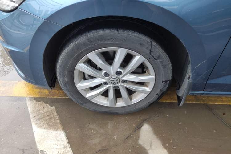 Used Volkswagen Touran 2018 Volkswagen Touran L 280TSI DSG Comfort Edition 7 Seats China V Emission Standard Left Front Wheel Hub