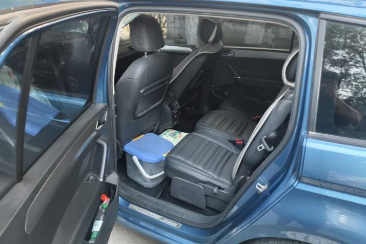 Used Volkswagen Touran 2018 Volkswagen Touran L 280TSI DSG Comfort Edition 7 Seats China V Emission Standard Left Rear Seat