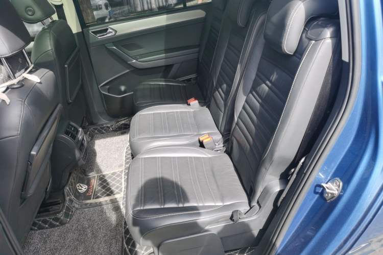 Used Volkswagen Touran 2018 Volkswagen Touran L 280TSI DSG Comfort Edition 7-seater Left Rear Seat