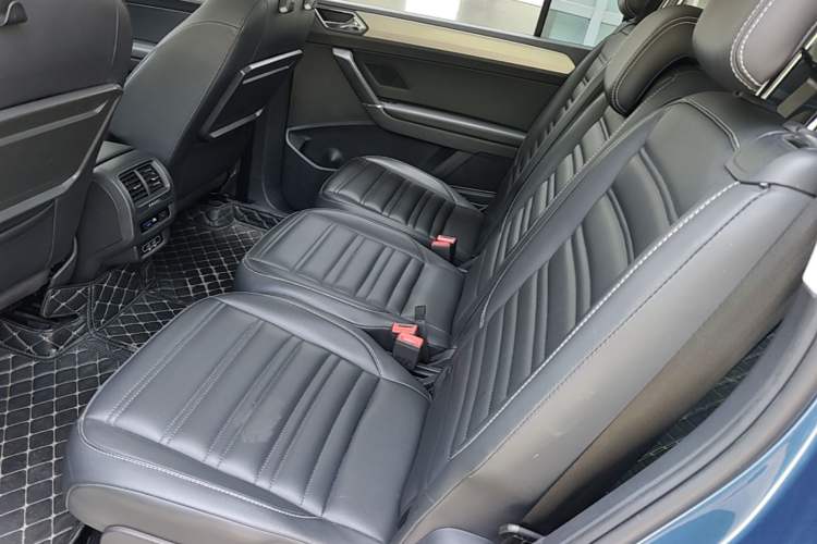 Used Volkswagen Touran 2018 Volkswagen Touran L 280TSI DSG Comfort Edition 7 Seats China VI Standard Left Rear Seat