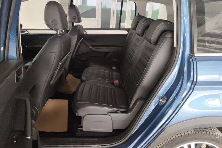 Used Volkswagen Touran 2018 Volkswagen Touran L 280TSI DSG Boundary Edition 7 Seats China VI Standard Left Rear Seat