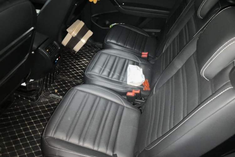 Used Volkswagen Touran 2018 Volkswagen Touran L 280TSI DSG Luxury Edition 7 Seats Left Rear Seat