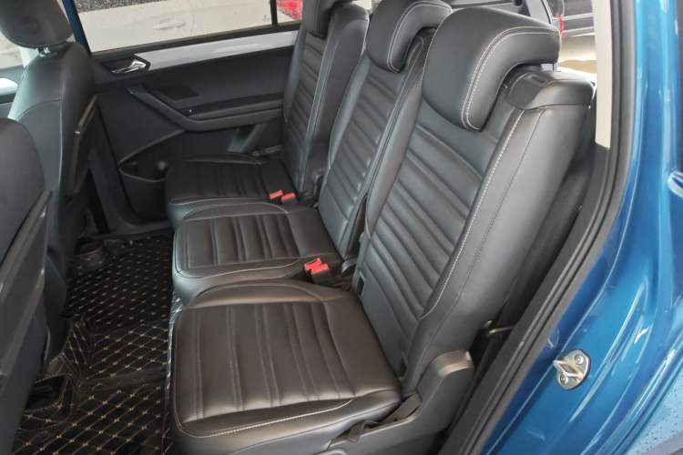 Used Volkswagen Touran 2018 Volkswagen Touran L 280TSI DSG Style Edition 7 Seats China VI Standard Left Rear Seat