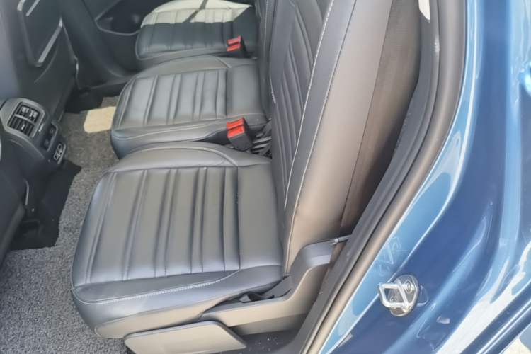 Used Volkswagen Touran 2018 Volkswagen Touran L 330TSI DSG Luxury Edition Left Rear Seat