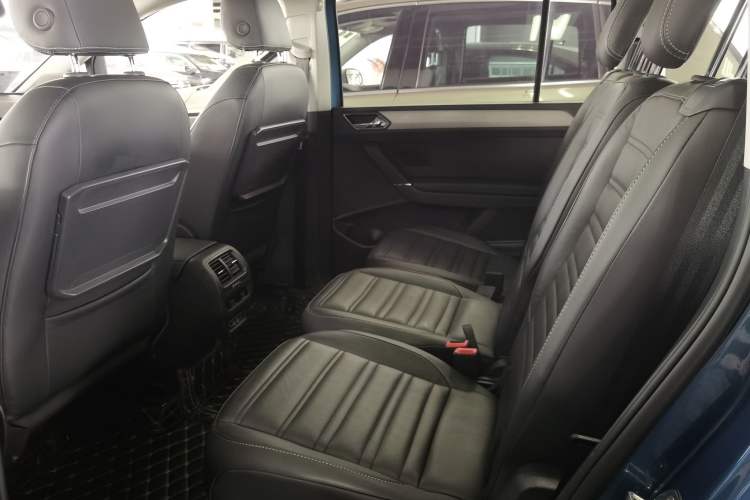 Used Volkswagen Touran 2018 Volkswagen Touran L 280TSI DSG Boundary Edition 7 Seats China VI Standard Left Rear Seat