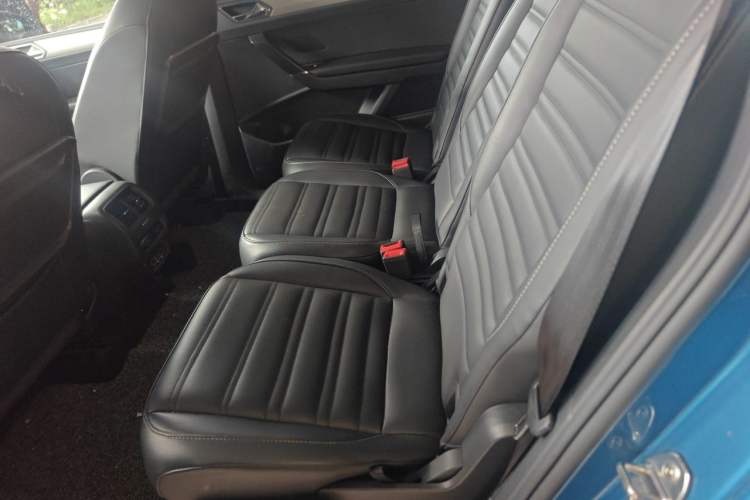 Used Volkswagen Touran 2018 Volkswagen Touran L 280TSI DSG Comfort Edition 7 Seats China V Emission Standard Left Rear Seat