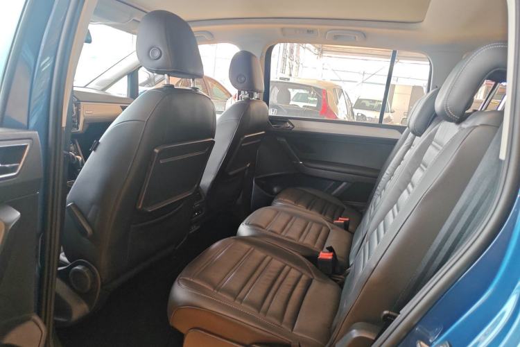Used Volkswagen Touran 2018 Volkswagen Touran L 280TSI DSG Boundary Edition 7 Seats China V Emission Standard Left Rear Seat