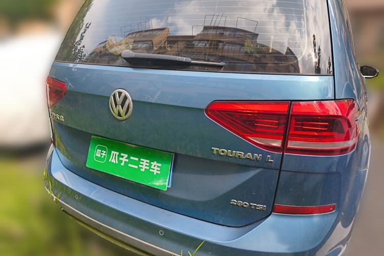 Used Volkswagen Touran 2018 Volkswagen Touran L 280TSI DSG Boundary Edition 7 Seats China VI Standard Rear