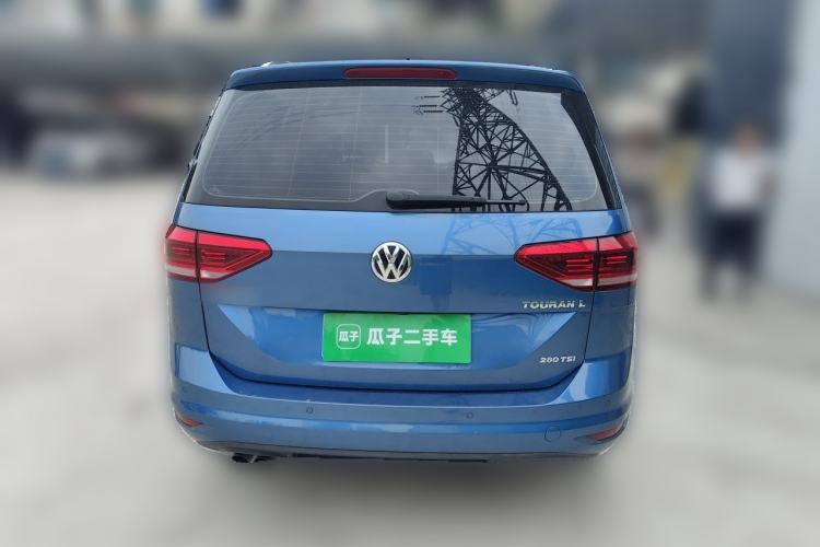 Used Volkswagen Touran 2018 Volkswagen Touran L 280TSI DSG Comfort Edition 7 Seats China VI Standard Rear