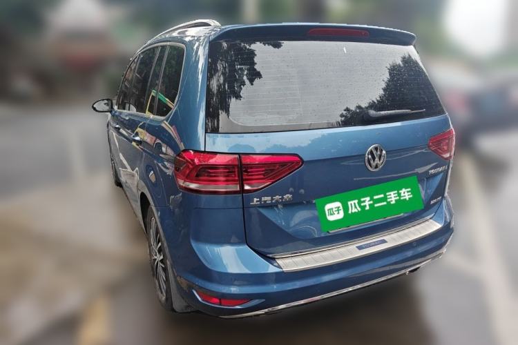 Used Volkswagen Touran 2018 Volkswagen Touran L 280TSI DSG Luxury Edition 6-seater Rear Left 45 Deg