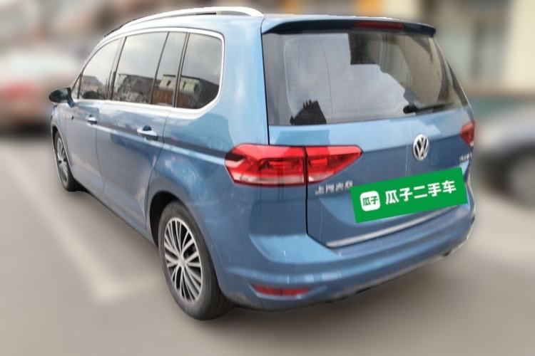 Used Volkswagen Touran 2018 Volkswagen Touran L 280TSI DSG Luxury Edition 7 Seats Rear Left 45 Deg