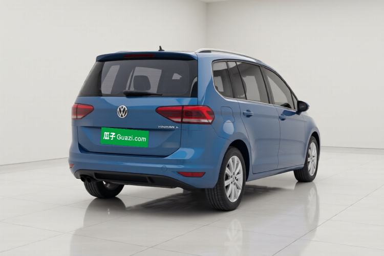 Used Volkswagen Touran 2018 Volkswagen Touran L 280TSI DSG Comfort Edition 7-seater Rear Right 45 Deg