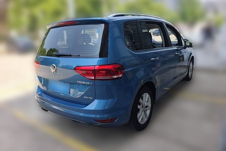 Used Volkswagen Touran 2018 Volkswagen Touran L 280TSI DSG Comfort Edition 7 Seats China VI Standard Rear Right 45 Deg