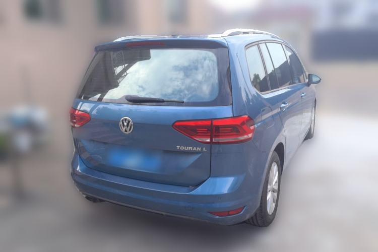 Used Volkswagen Touran 2018 Volkswagen Touran L 280TSI DSG Comfort Edition 7 Seats China VI Standard Rear Right 45 Deg