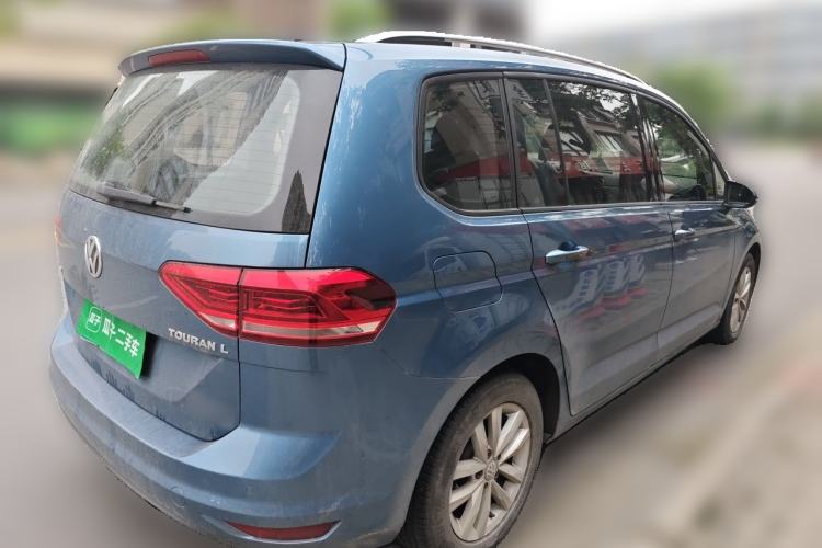 Used Volkswagen Touran 2018 Volkswagen Touran L 280TSI DSG Comfort Edition 7 Seats China VI Standard Rear Right 45 Deg