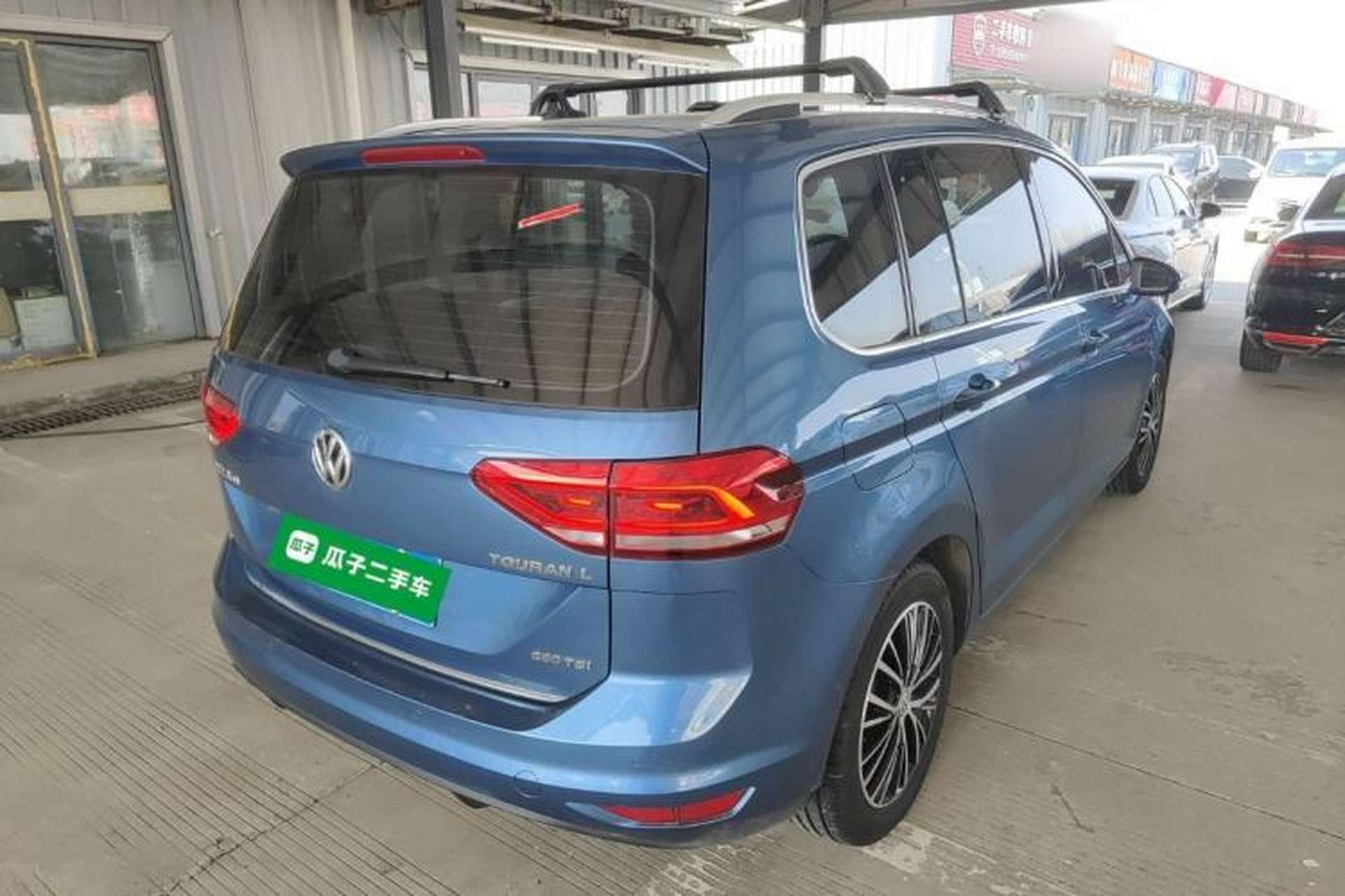 Used Volkswagen Touran 2018 Volkswagen Touran L 280TSI DSG Luxury Edition 7 Seats Rear Right 45 Deg