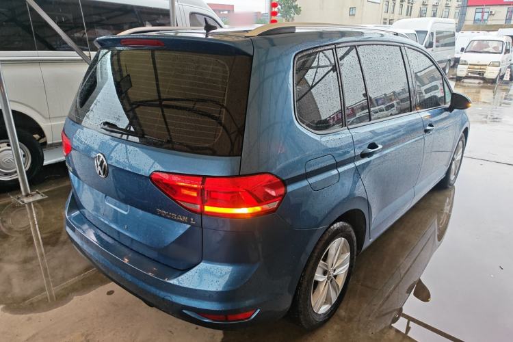 Used Volkswagen Touran 2018 Volkswagen Touran L 280TSI DSG Style Edition 7 Seats China VI Standard Rear Right 45 Deg