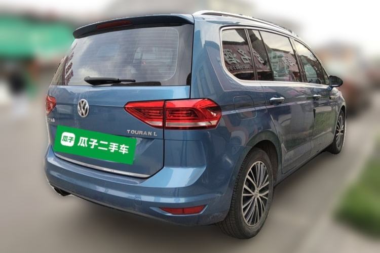 Used Volkswagen Touran 2018 Volkswagen Touran L 280TSI DSG Luxury Edition 7 Seats Rear Right 45 Deg