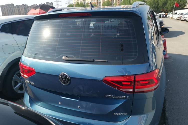 Used Volkswagen Touran 2018 Volkswagen Touran L 280TSI DSG Comfort Edition 7 Seats China V Emission Standard Rear