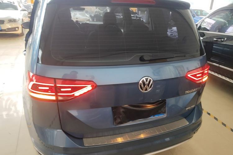 Used Volkswagen Touran 2018 Volkswagen Touran L 280TSI DSG Comfort Edition 7 Seats China V Emission Standard Rear