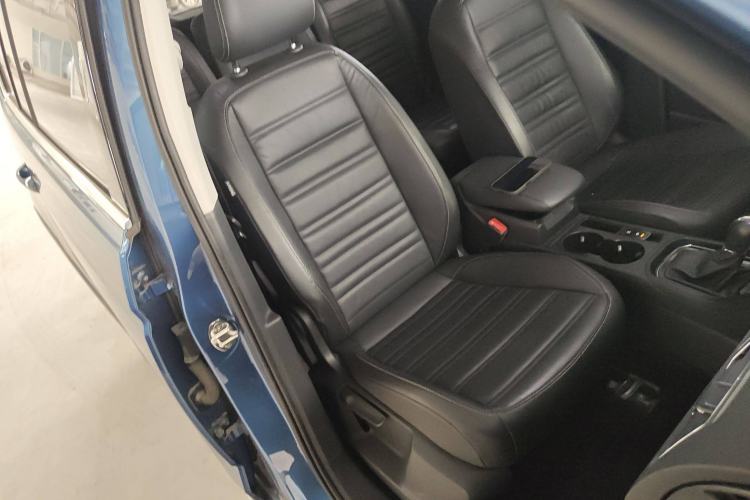 Used Volkswagen Touran 2018 Volkswagen Touran L 280TSI DSG Boundary Edition 7 Seats China VI Standard Right Front Seat