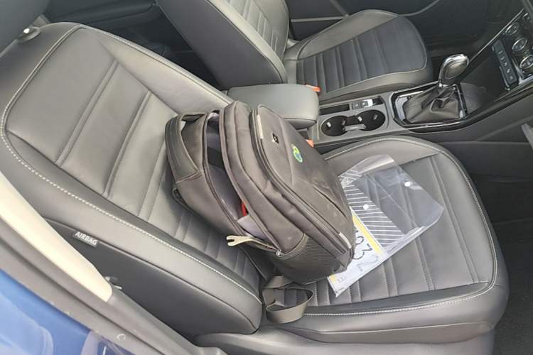 Used Volkswagen Touran 2018 Volkswagen Touran L 280TSI DSG Luxury Edition 7 Seats Right Front Seat