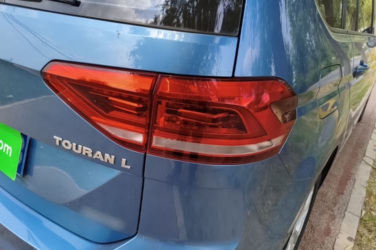 Used Volkswagen Touran 2018 Volkswagen Touran L 280TSI DSG Comfort Edition 7 Seats China V Emission Standard Right Rear Taillight
