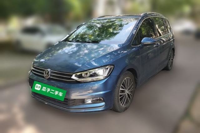 Ojetý Volkswagen Touran 2018 Volkswagen Touran L 280TSI DSG Luxury Edition 6-seater