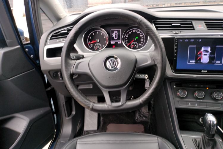 Used Volkswagen Touran 2018 Volkswagen Touran L 280TSI DSG Style Edition 7 Seats China V Emission Standard Steering Wheel