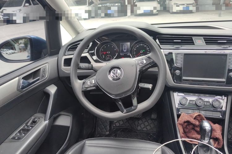 Used Volkswagen Touran 2018 Volkswagen Touran L 280TSI DSG Comfort Edition 7 Seats China VI Standard Steering Wheel