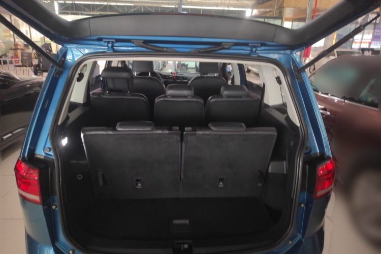 Used Volkswagen Touran 2018 Volkswagen Touran L 280TSI DSG Style Edition 7 Seats China VI Standard Trunk