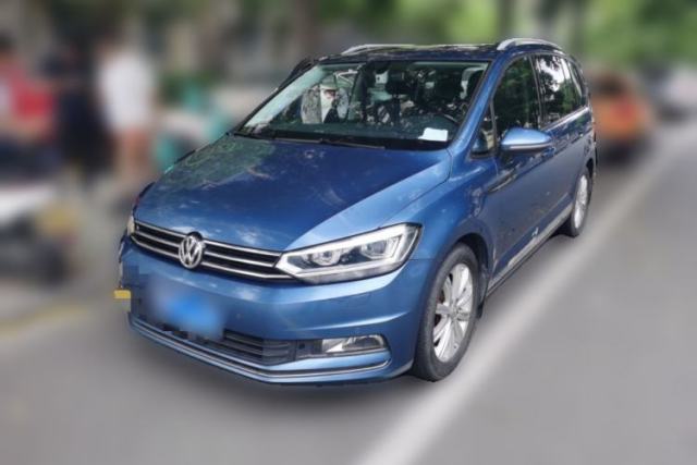 Używany Volkswagen Touran 2018 Volkswagen Touran L 280TSI DSG Comfort Edition 6-seater