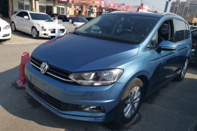 Używany Volkswagen Touran 2018 Volkswagen Touran L 280TSI DSG Comfort Edition 7 Seats China V Emission Standard
