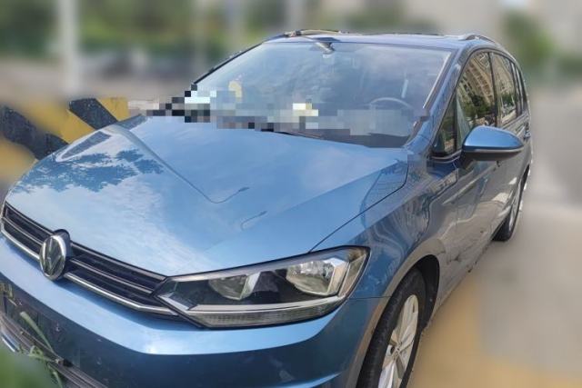 Ojetý Volkswagen Touran 2018 Volkswagen Touran L 280TSI DSG Comfort Edition 7 Seats China V Emission Standard