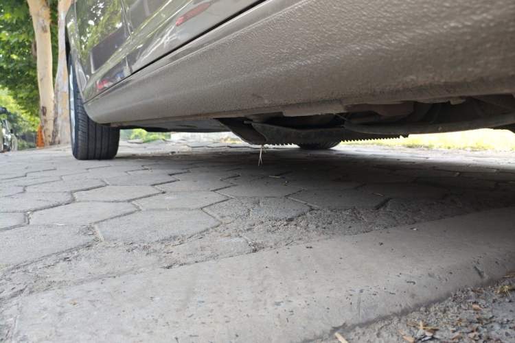 Used Volkswagen Touran  Chassis Rear Left