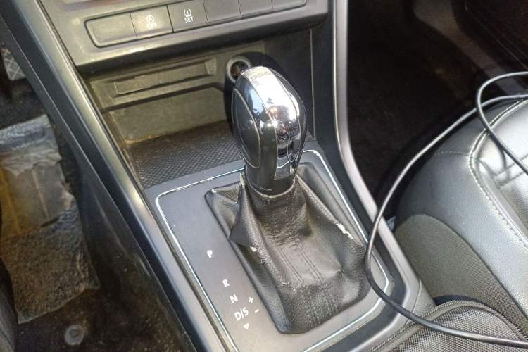 Used Volkswagen Touran 2018 Volkswagen Touran L 280TSI DSG Style Edition 7 Seats China V Emission Standard Gear Lever