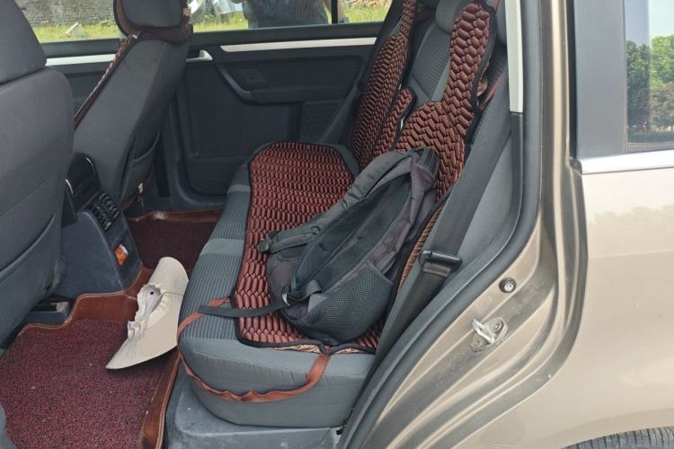 Used Volkswagen Touran  Left Rear Seat