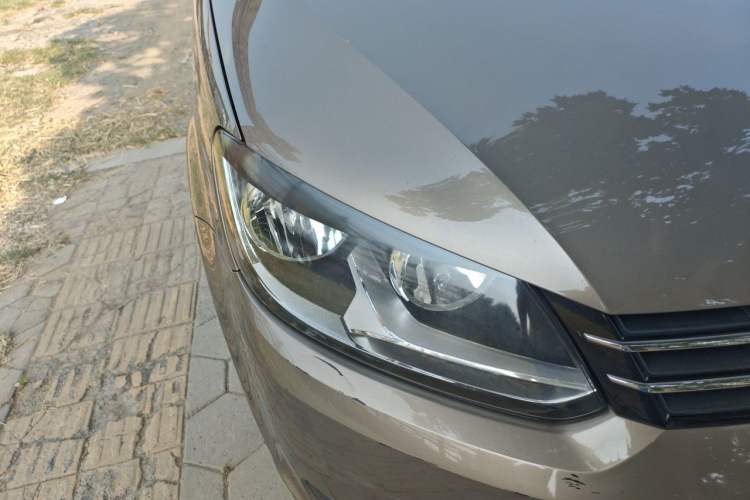 Used Volkswagen Touran  Right Front Headlight