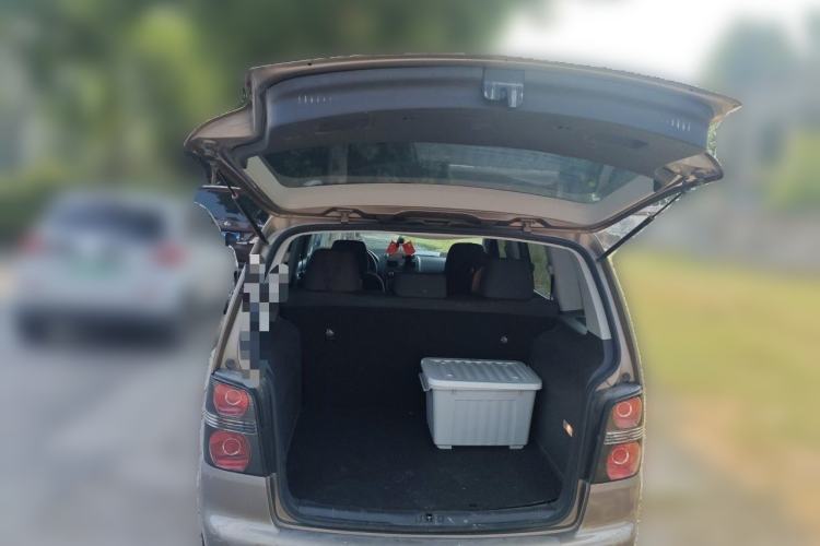 Used Volkswagen Touran  Trunk