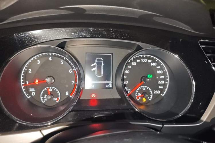 Used Volkswagen Touran 2018 Volkswagen Touran L 280TSI DSG Boundary Edition 7 Seats China VI Standard Instrument Cluster