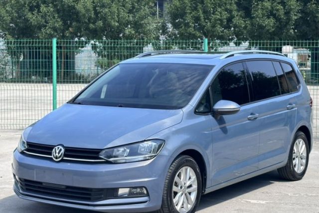 Volkswagen Touran 2018 Volkswagen Touran L 280TSI DSG Comfort Edition 7 Seats China V Emission Standard usado