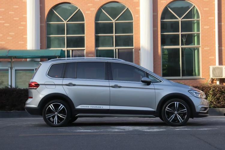 Used Volkswagen Touran 2018 Volkswagen Touran L 280TSI DSG Boundary Edition 7 Seats China V Emission Standard Exterior 2