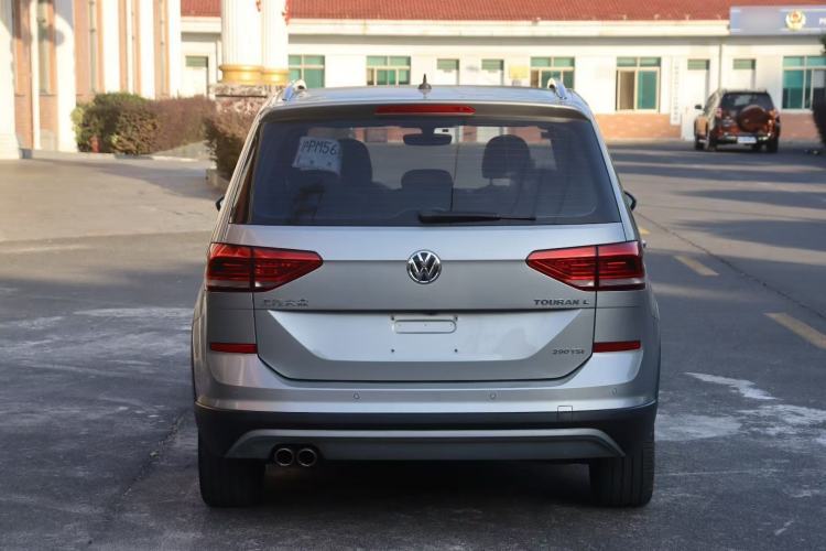 Used Volkswagen Touran 2018 Volkswagen Touran L 280TSI DSG Boundary Edition 7 Seats China V Emission Standard Exterior 5