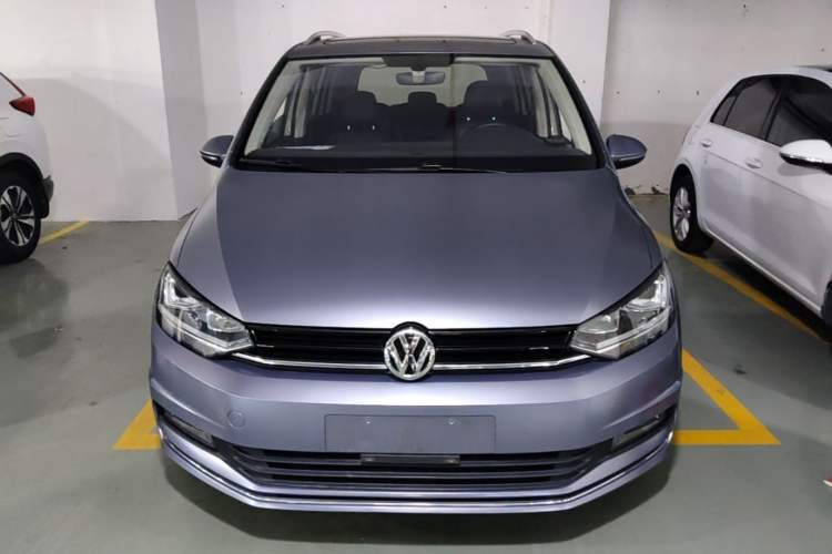 Used Volkswagen Touran 2018 Volkswagen Touran L 280TSI DSG Comfort Edition 7 Seats China V Emission Standard Front