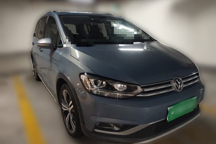 Used Volkswagen Touran 2018 Volkswagen Touran L 280TSI DSG Boundary Luxury Edition 7 Seats China VI Standard Front Right 45 Deg