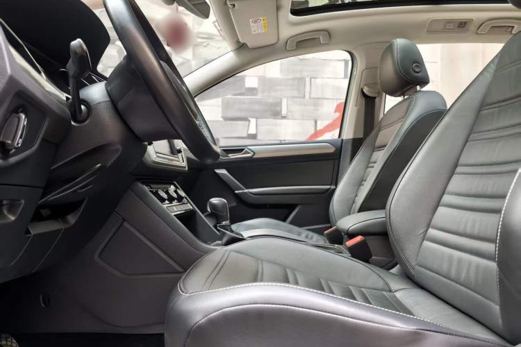 Used Volkswagen Touran 2018 Volkswagen Touran L 280TSI DSG Boundary Edition 7 Seats China V Emission Standard Interior 1