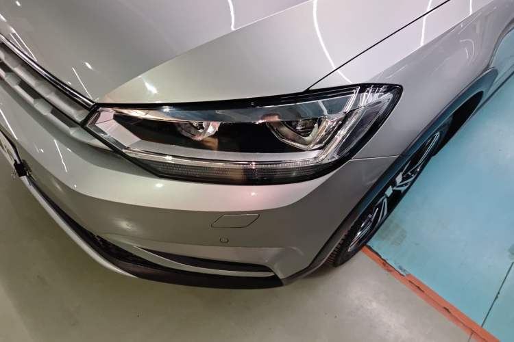 Used Volkswagen Touran 2018 Volkswagen Touran L 280TSI DSG Boundary Edition 7 Seats China V Emission Standard Left Front Headlight
